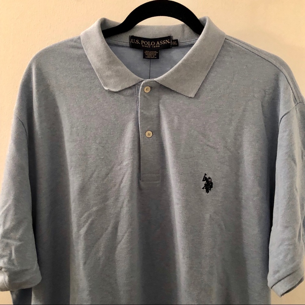 NWT men’s polo shirt in light blue